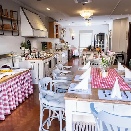 Hotel Amadria Park Agava 4*